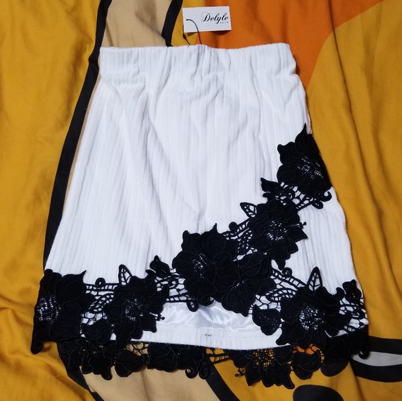 Elegant Asymmetric Pencil Skirt from Delyle - Picture 1 of 4